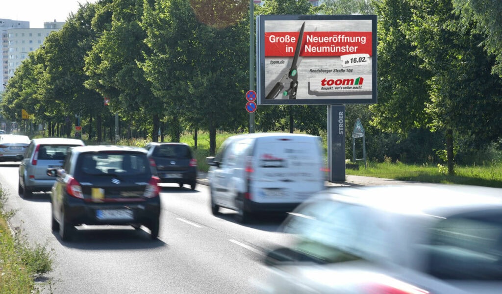 Neueroeffnung strasse plakat toom