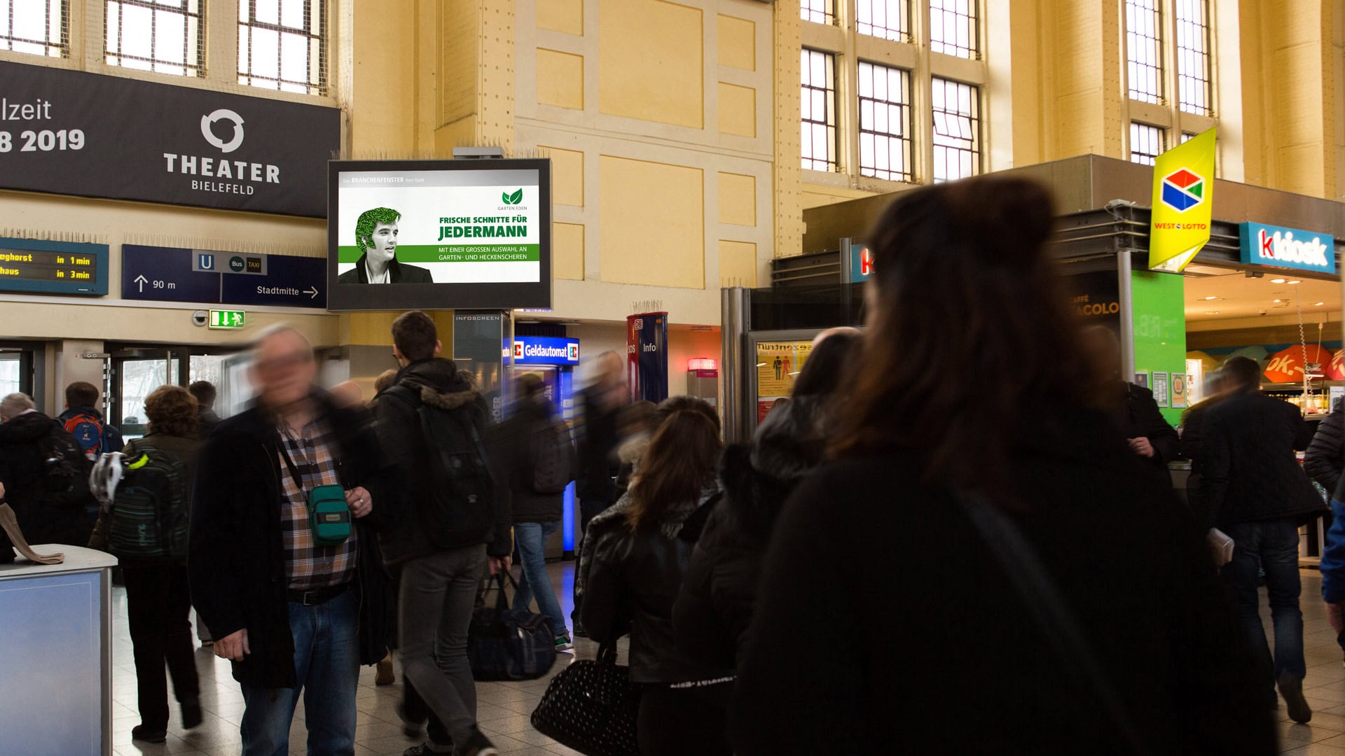 Bielefeld header stroeer direkt