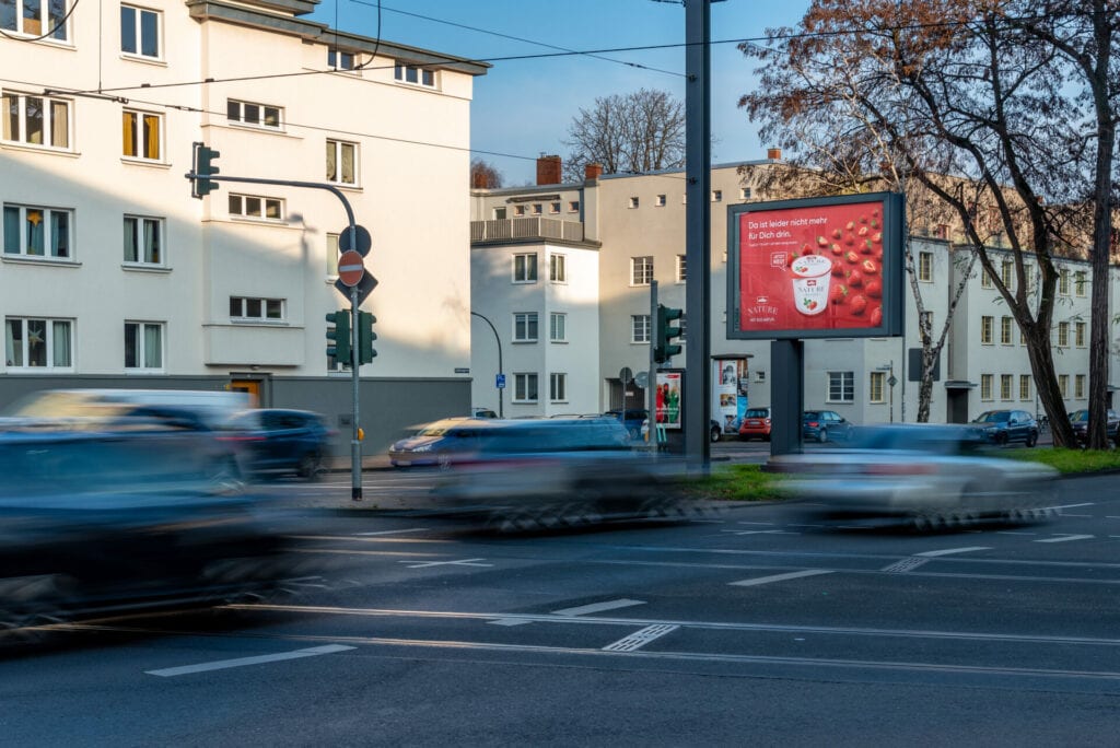 Mega-Light - Ströer Media Deutschland GmbH