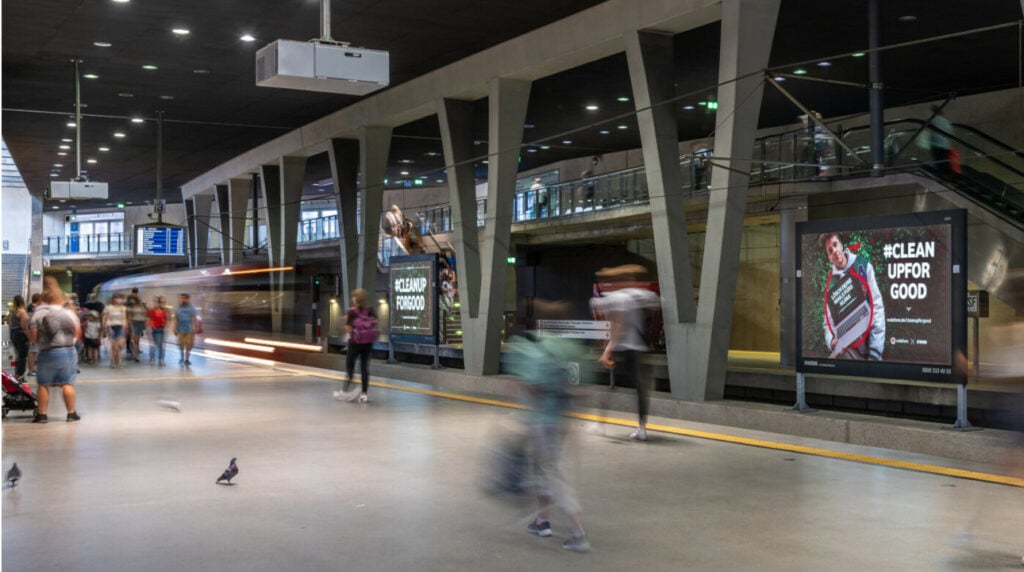 Public Video Infoscreen Ströer Media Deutschland GmbH